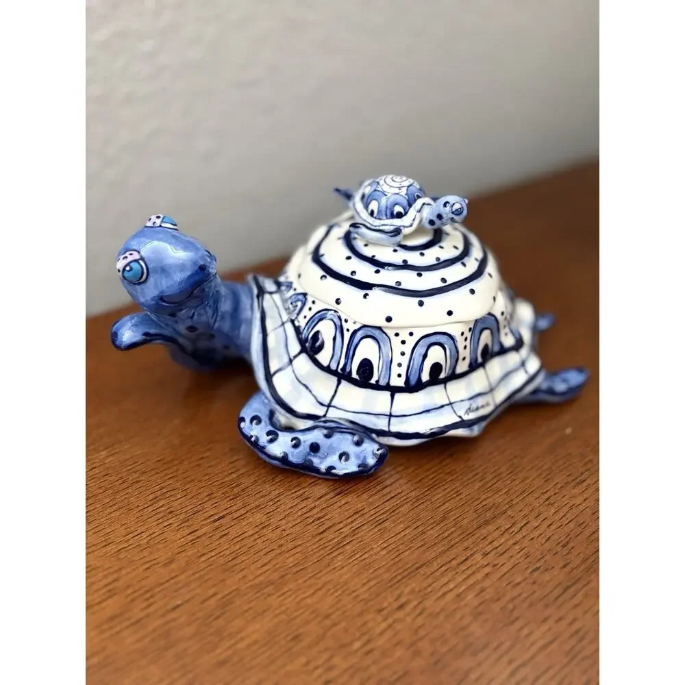 Diane Allen Blue White Turtle Lidded Stoneware Dish Decorative Art 2002